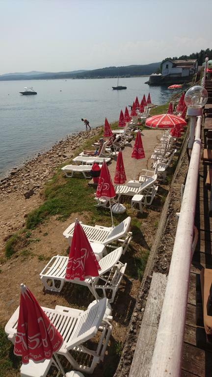Комплекс Белите Къщи Shtarkelovo Gnezdo Экстерьер фото