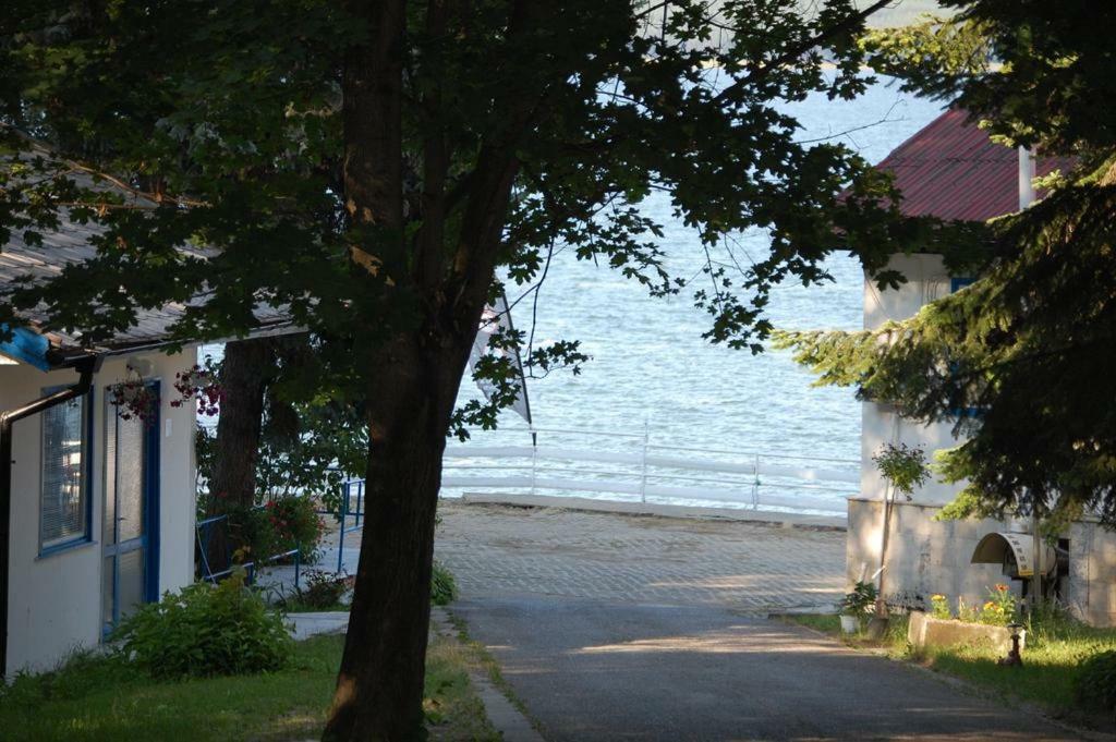 Комплекс Белите Къщи Shtarkelovo Gnezdo Экстерьер фото